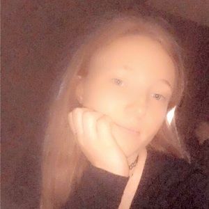 Meet your Posher, Leigh